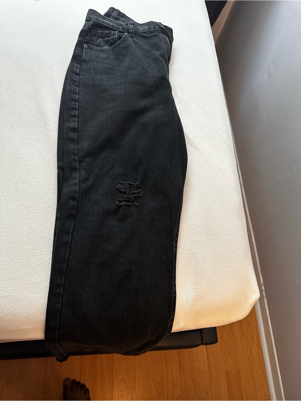 Ardene Black Distressed Women’s Jeans